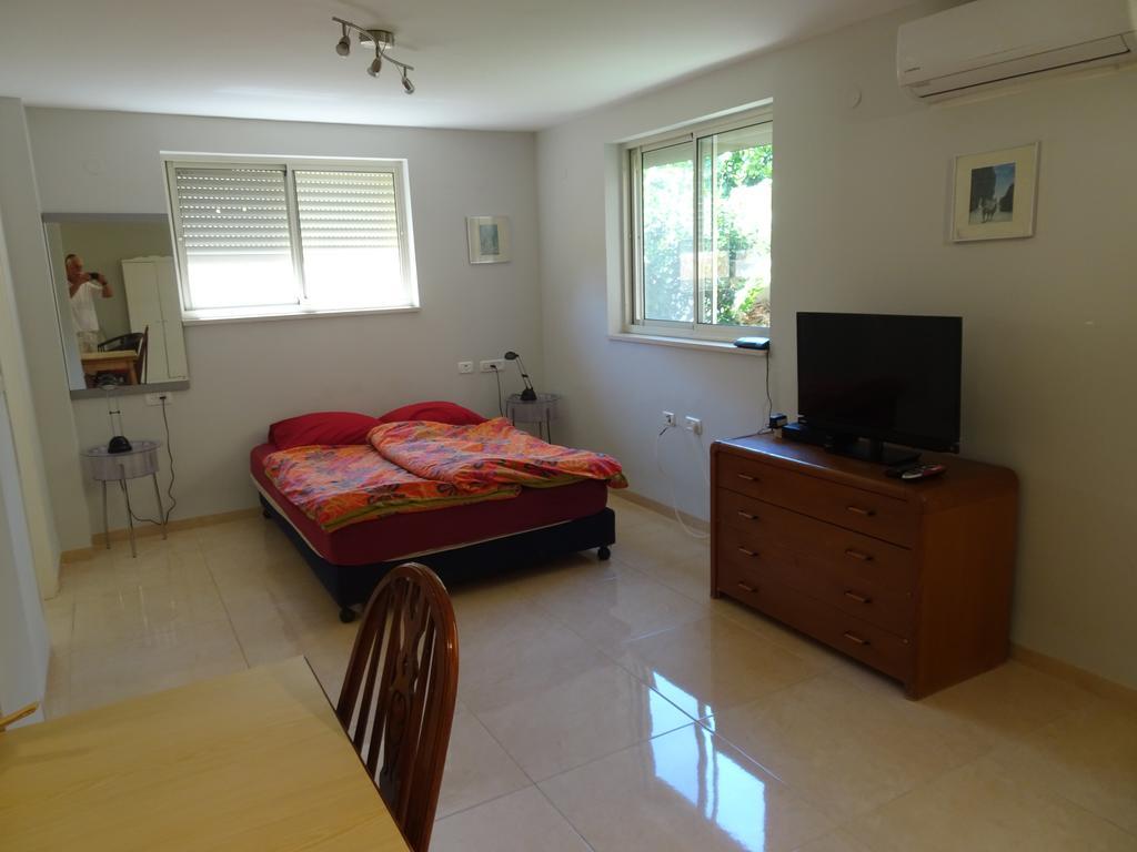 Magnificent Studio In Zichron Yaakov Sea View And Garden Zikhron Ya'akov Exterior photo